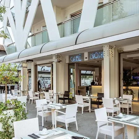Bellini Relais (adults Only) מלון ליגננו סביאדורו