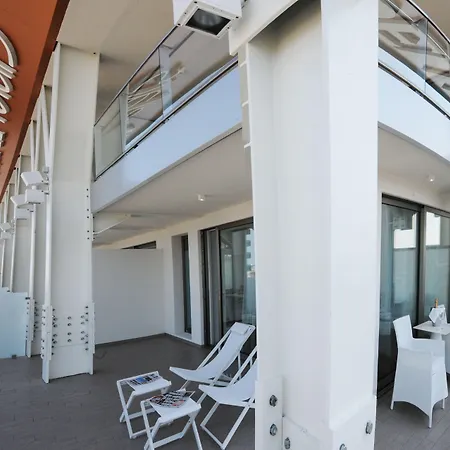 Bellini Relais (adults Only) מלון
